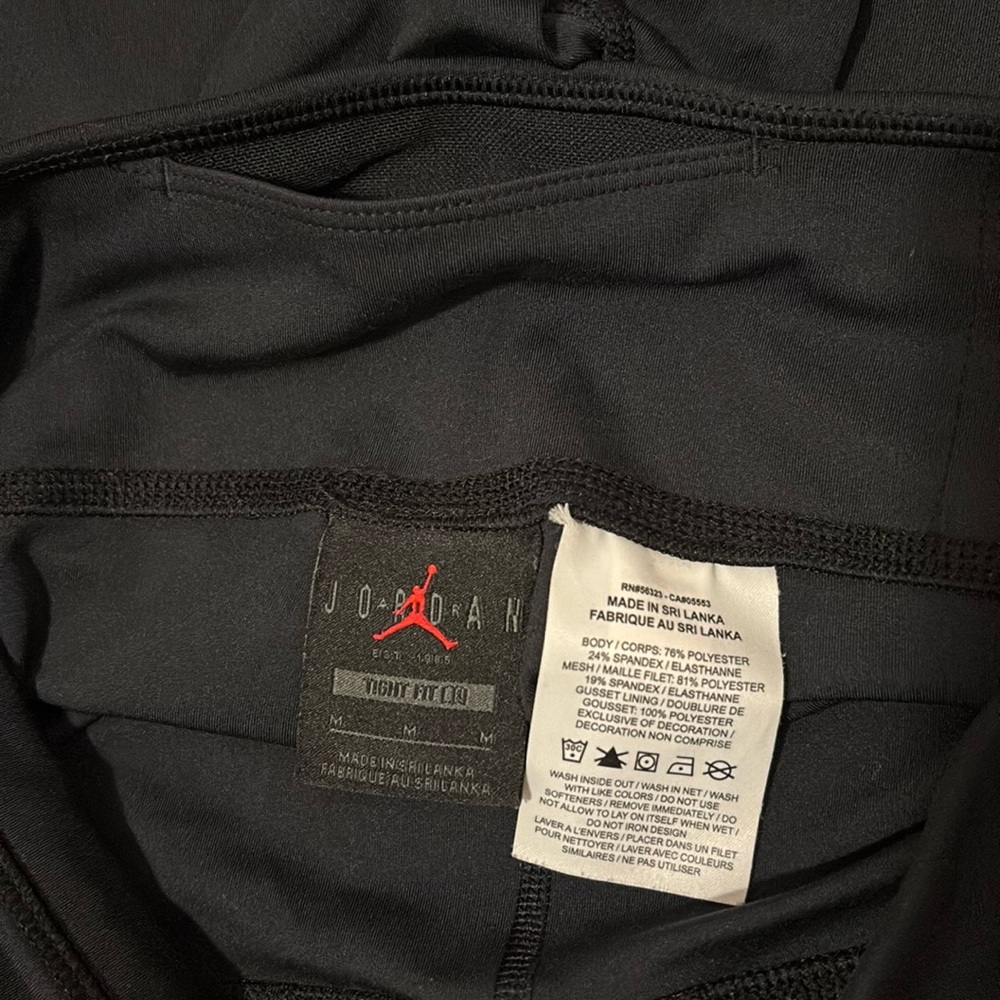 Jordan workout shorts - Picture 3 of 3